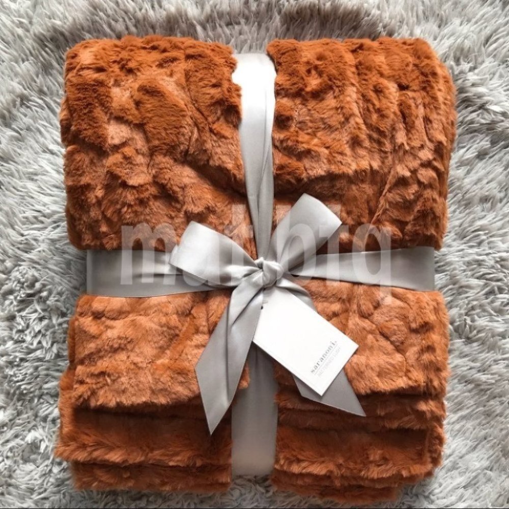 Saranoni Copper Patterned Lush Throw Blanket